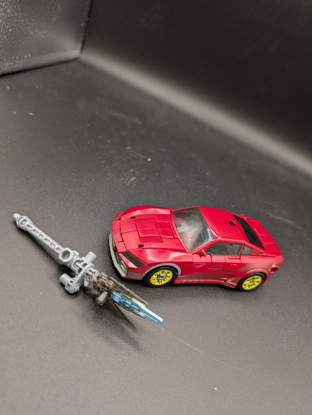 Transformers Legacy: TF Prime Knock-Out (Loose, Complete)